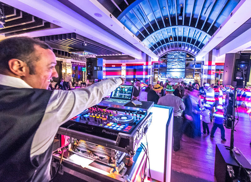 Dj Robertino Montreal entertainment