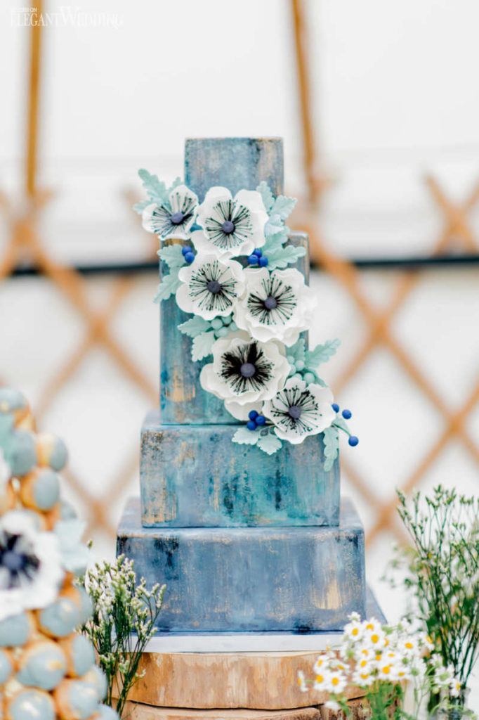 19 Gorgeous Square and Geometric Wedding Cakes