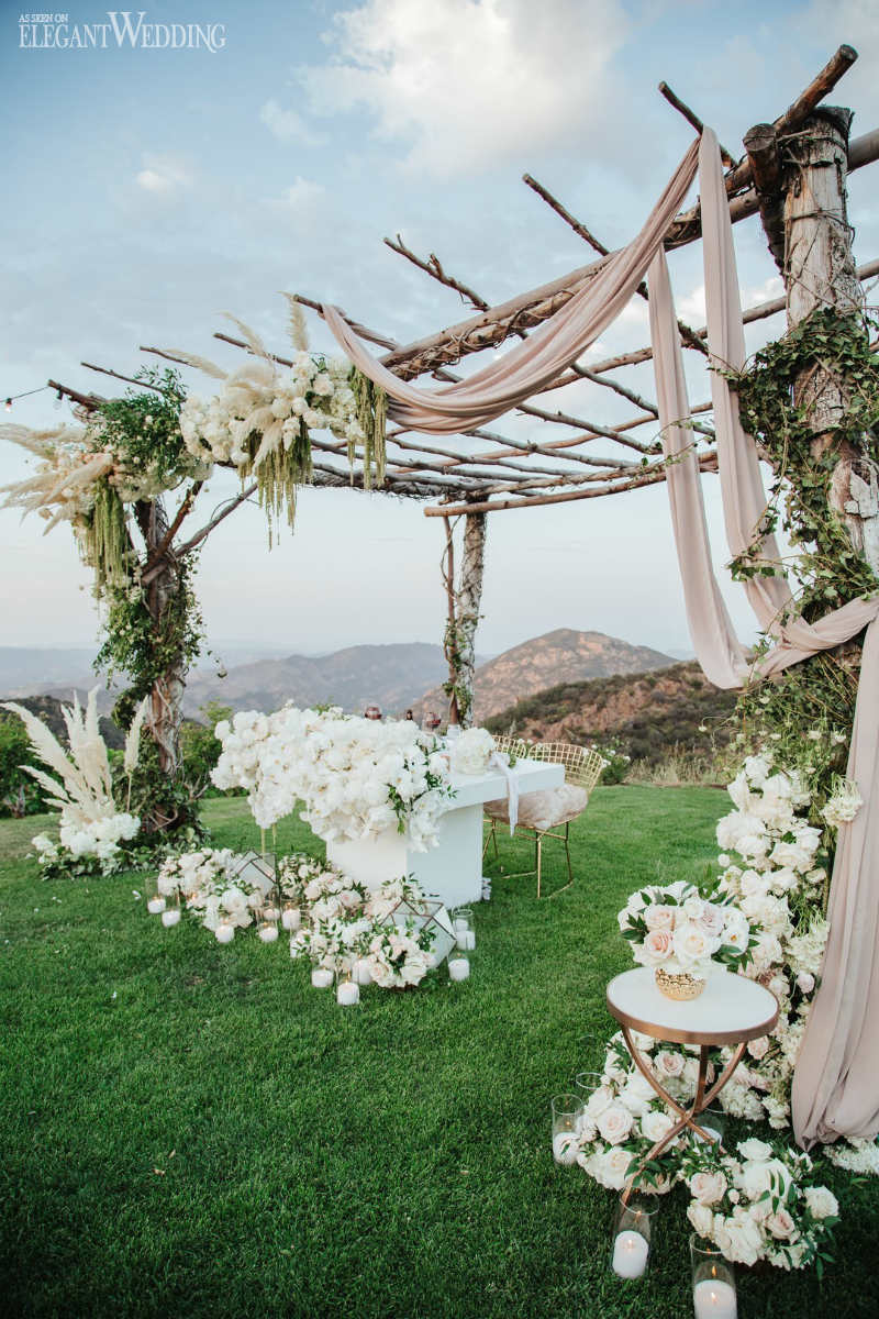 https://elegantweddingdirectory.com/wp-content/uploads/2020/03/elegant-wedding-magical-boho-hilltop-wedding-at-sunset31.jpg