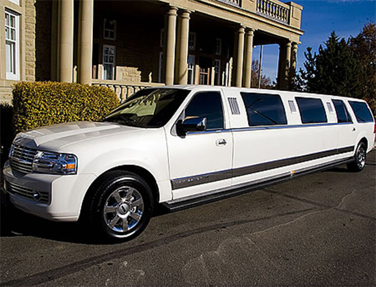 Renting a limousine for your wedding