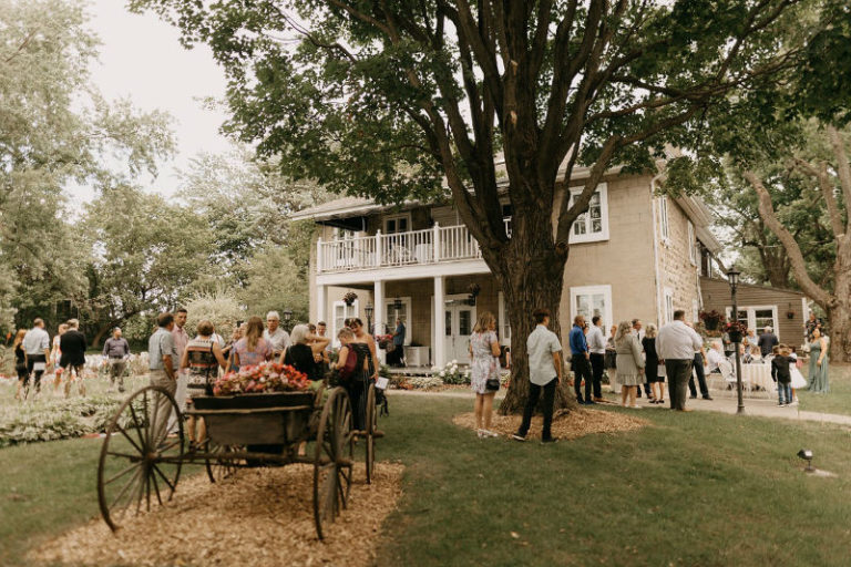 Manoir Grant pretty wedding venue Elegant Wedding