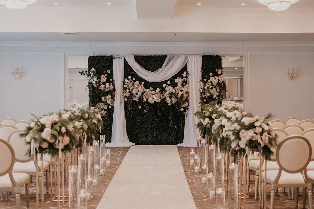 chateau vaudreuil indoor wedding ceremony